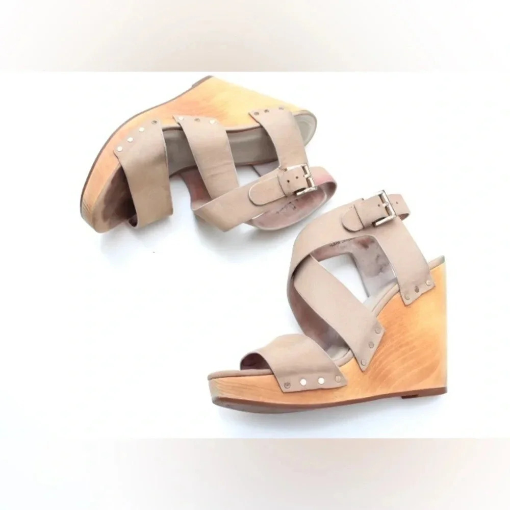 Joie wedges